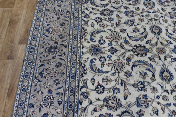 Persian Kashan Carpet 292 × 194 cm – Hand-Knotted Wool All-Over Floral Rug