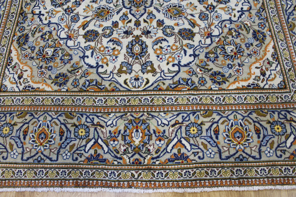 Persian Kashan Carpet 307 × 200 cm – Hand-Knotted Wool Floral Rug
