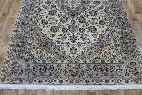 Persian Kashan Rug 216 × 140 cm – Fine Hand-Knotted Kork Wool Carpet