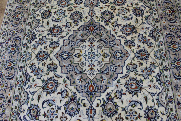 Persian Kashan Rug 216 × 140 cm – Fine Hand-Knotted Kork Wool Carpet
