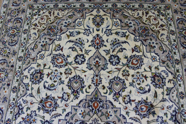 Persian Kashan Rug 216 × 140 cm – Fine Hand-Knotted Kork Wool Carpet