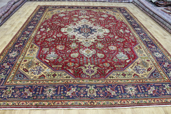 Vintage Persian Tabriz Carpet 385 × 298 cm – Hand-Knotted Wool Rug