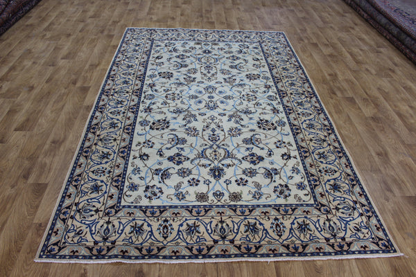 Persian Nain Wool & Silk Rug 260 × 165 cm – Hand-Knotted Floral Carpet