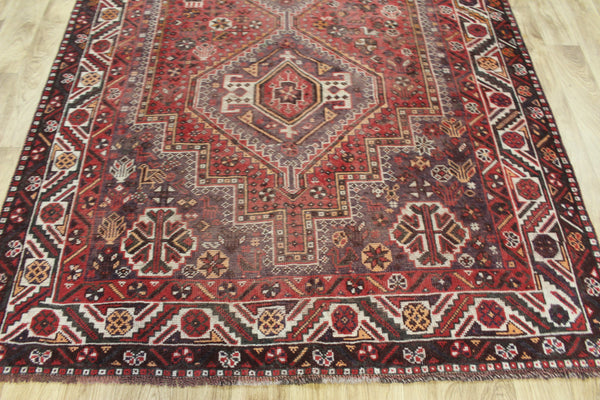 Vintage Persian Shiraz Qashqai Tribal Rug 230 × 157 cm – Hand-Knotted Wool