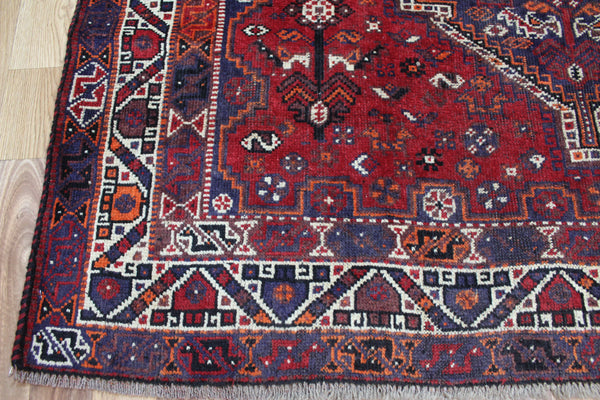 ANTIQUE HANDMADE QASHQAI WOOL RUG WITH TRIPLE MEDALLION DESIGN 230 X 160 CM