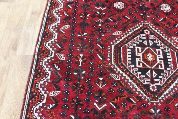 Persian Shiraz Qashqai Rug 245 × 137 cm – Handmade Tribal Wool Rug