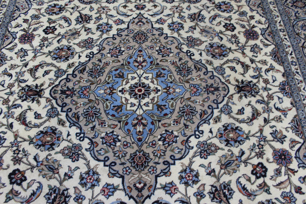 Persian Kashan Rug 350 × 248 cm – Handmade Wool Carpet