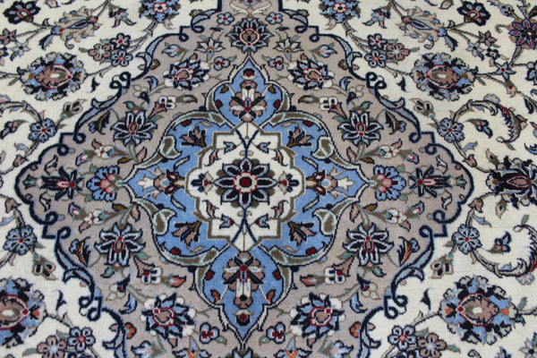 Persian Kashan Rug 350 × 248 cm – Handmade Wool Carpet