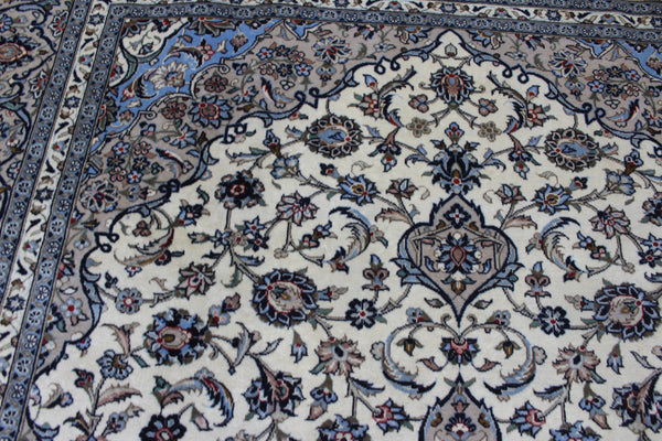 Persian Kashan Rug 350 × 248 cm – Handmade Wool Carpet