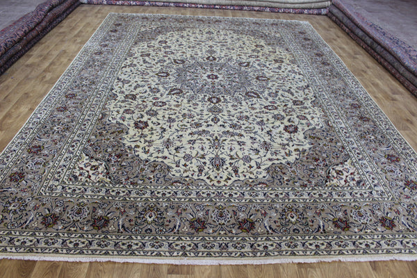 Persian Kashan Carpet 405 × 291 cm – Large Hand-Knotted Wool Rug