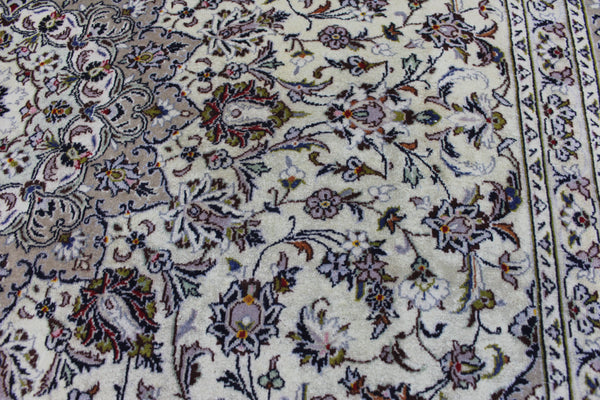 Persian Kashan Carpet 405 × 291 cm – Large Hand-Knotted Wool Rug