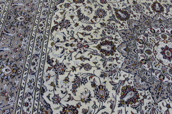 Persian Kashan Carpet 405 × 291 cm – Large Hand-Knotted Wool Rug