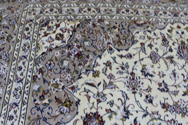 Persian Kashan Carpet 405 × 291 cm – Large Hand-Knotted Wool Rug