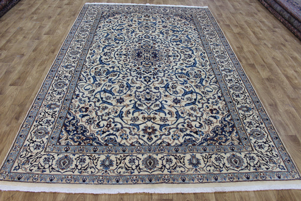 Persian Nain Wool & Silk Rug 304 × 192 cm – Hand-Knotted Floral Carpet