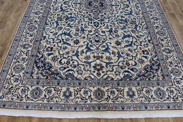 Persian Nain Wool & Silk Rug 304 × 192 cm – Hand-Knotted Floral Carpet