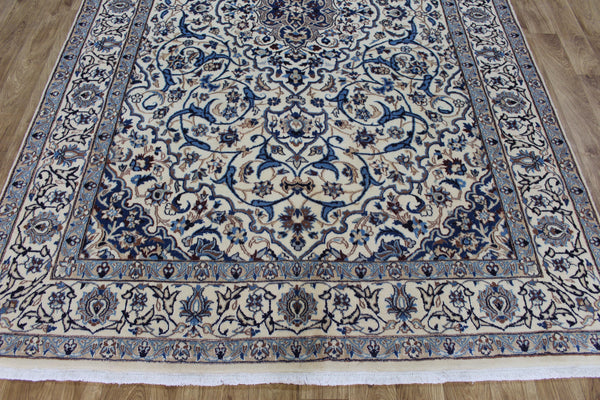 Persian Nain Wool & Silk Rug 304 × 192 cm – Hand-Knotted Floral Carpet