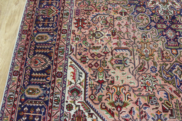 Persian Tabriz Carpet 294 × 200 cm – Hand-Knotted Wool Medallion Rug