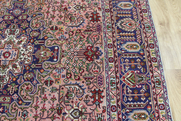 Persian Tabriz Carpet 294 × 200 cm – Hand-Knotted Wool Medallion Rug