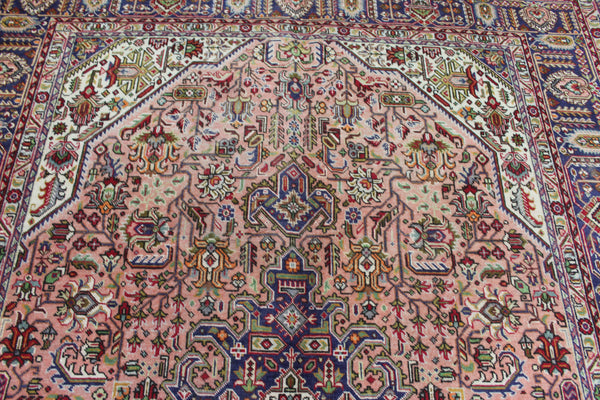 Persian Tabriz Carpet 294 × 200 cm – Hand-Knotted Wool Medallion Rug
