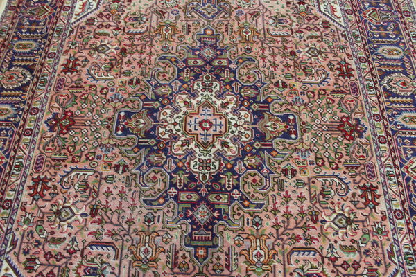 Persian Tabriz Carpet 294 × 200 cm – Hand-Knotted Wool Medallion Rug