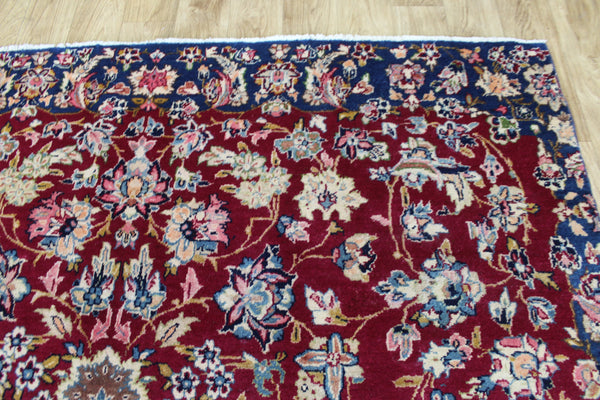 Persian Kerman Carpet 315 × 173 cm – Hand-Knotted Wool Floral Rug