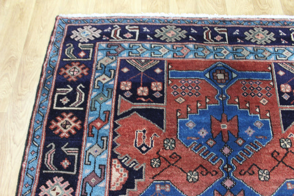 Persian Hamadan Rug 212 × 138 cm – Hand-Knotted Wool Tribal Carpet