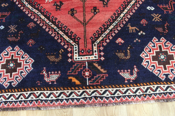 Persian Qashqai Shiraz Rug 190 × 124 cm – Hand-Knotted Wool Tribal Carpet