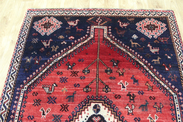 Persian Qashqai Shiraz Rug 190 × 124 cm – Hand-Knotted Wool Tribal Carpet