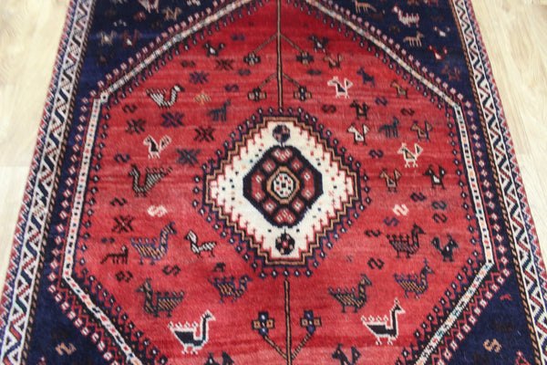 Persian Qashqai Shiraz Rug 190 × 124 cm – Hand-Knotted Wool Tribal Carpet