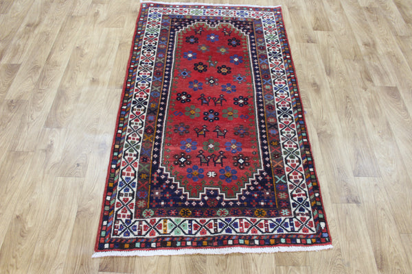 Persian Shiraz Tribal Rug 153 × 88 cm – Hand-Knotted Wool Rug