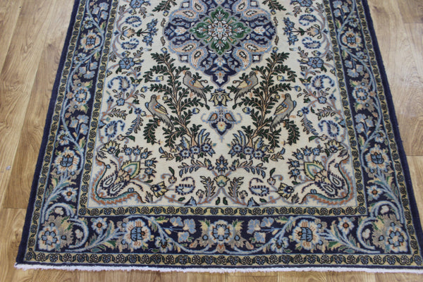 Persian Shahreza Garden Rug Wool & Silk Rug 160 × 107 cm – Hand-Knotted Isfahan Region Carpet