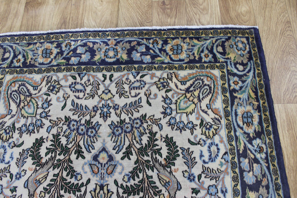 Persian Shahreza Garden Rug Wool & Silk Rug 160 × 107 cm – Hand-Knotted Isfahan Region Carpet