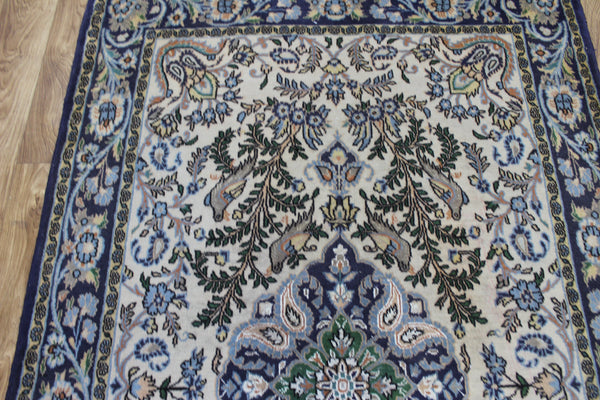 Persian Shahreza Garden Rug Wool & Silk Rug 160 × 107 cm – Hand-Knotted Isfahan Region Carpet