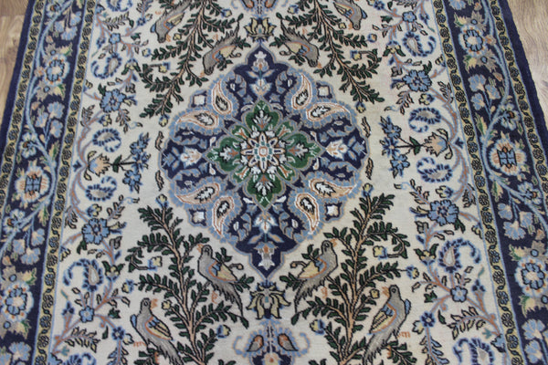 Persian Shahreza Garden Rug Wool & Silk Rug 160 × 107 cm – Hand-Knotted Isfahan Region Carpet