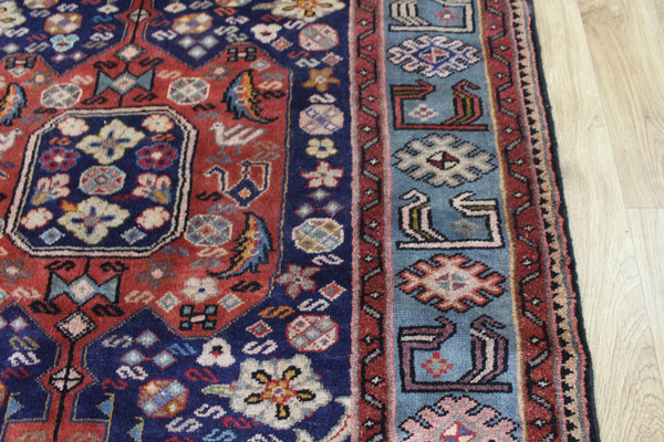 Persian Hamadan Rug 209 × 130 cm – Hand-Knotted Animal &amp; Bird Design