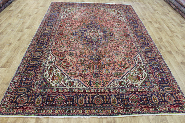 Vintage Persian Tabriz Carpet 292 × 193 cm – Hand-Knotted Wool Rug