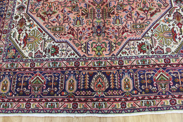 Vintage Persian Tabriz Carpet 292 × 193 cm – Hand-Knotted Wool Rug