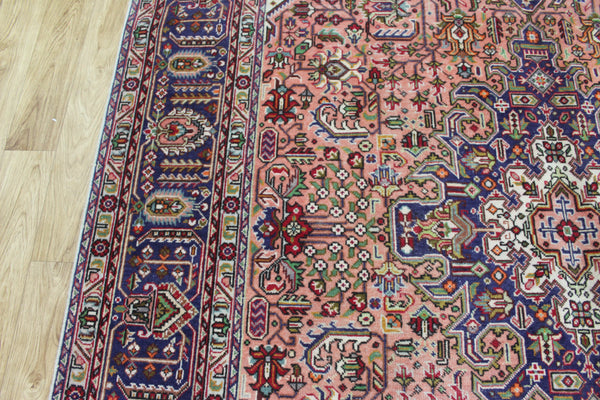Vintage Persian Tabriz Carpet 292 × 193 cm – Hand-Knotted Wool Rug