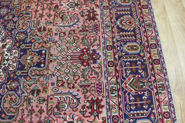 Vintage Persian Tabriz Carpet 292 × 193 cm – Hand-Knotted Wool Rug