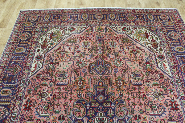 Vintage Persian Tabriz Carpet 292 × 193 cm – Hand-Knotted Wool Rug