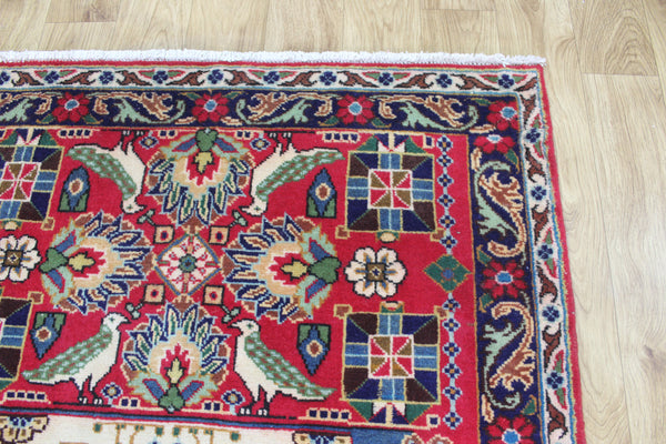 Persian Tabriz Garden Rug 150 × 100 cm – Hand-Knotted Bird & Floral Design