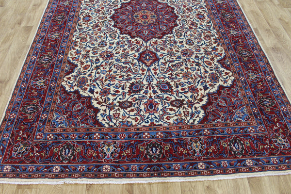 Persian Sarouk Carpet 286 × 190 cm – Hand-Knotted Wool Rug