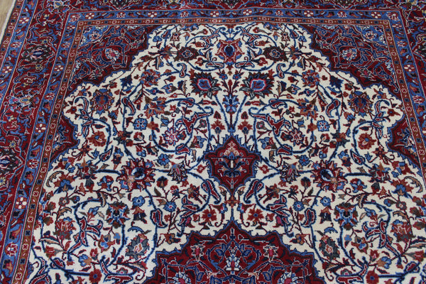 Persian Sarouk Carpet 286 × 190 cm – Hand-Knotted Wool Rug