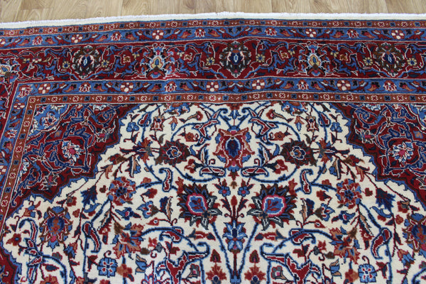 Persian Sarouk Carpet 286 × 190 cm – Hand-Knotted Wool Rug