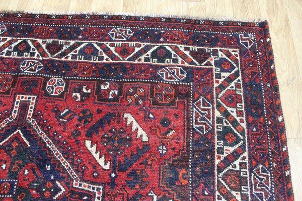 Vintage Persian Shiraz Qashqai Rug 283 × 196 cm – Hand-Knotted Wool Tribal Carpet