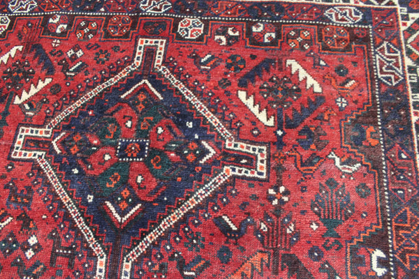 Vintage Persian Shiraz Qashqai Rug 283 × 196 cm – Hand-Knotted Wool Tribal Carpet