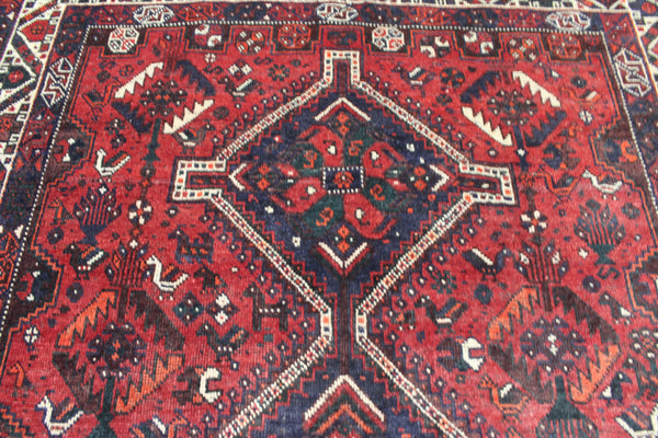 Vintage Persian Shiraz Qashqai Rug 283 × 196 cm – Hand-Knotted Wool Tribal Carpet