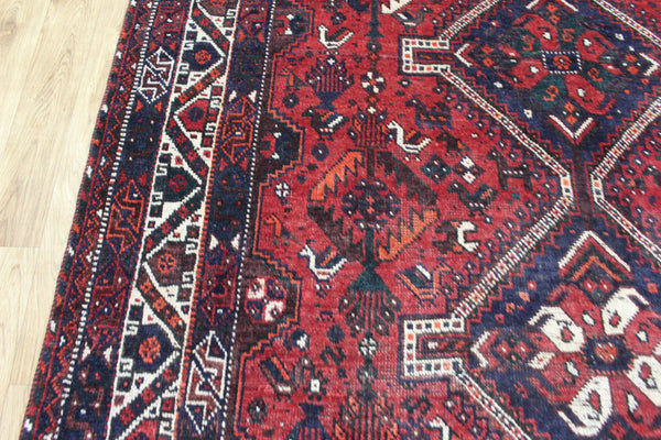 Vintage Persian Shiraz Qashqai Rug 283 × 196 cm – Hand-Knotted Wool Tribal Carpet