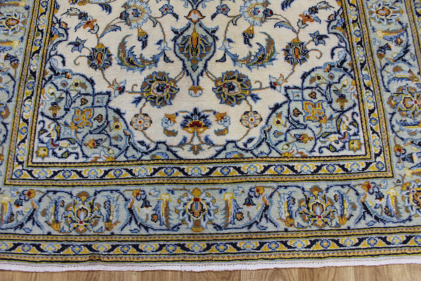 Persian Kashan Fine Wool Rug 193 × 132 cm – Hand-Knotted Floral Carpet