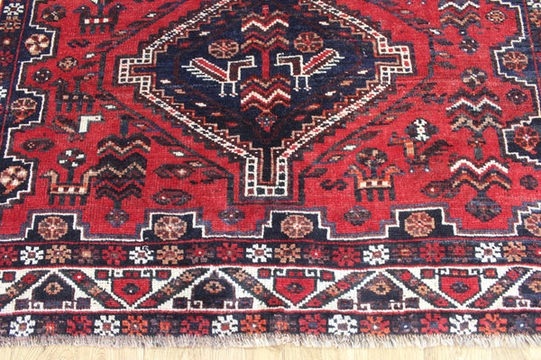 Antique Persian Shiraz Qashqai Rug 204 × 165 cm – Hand-Knotted Wool Tribal Rug
